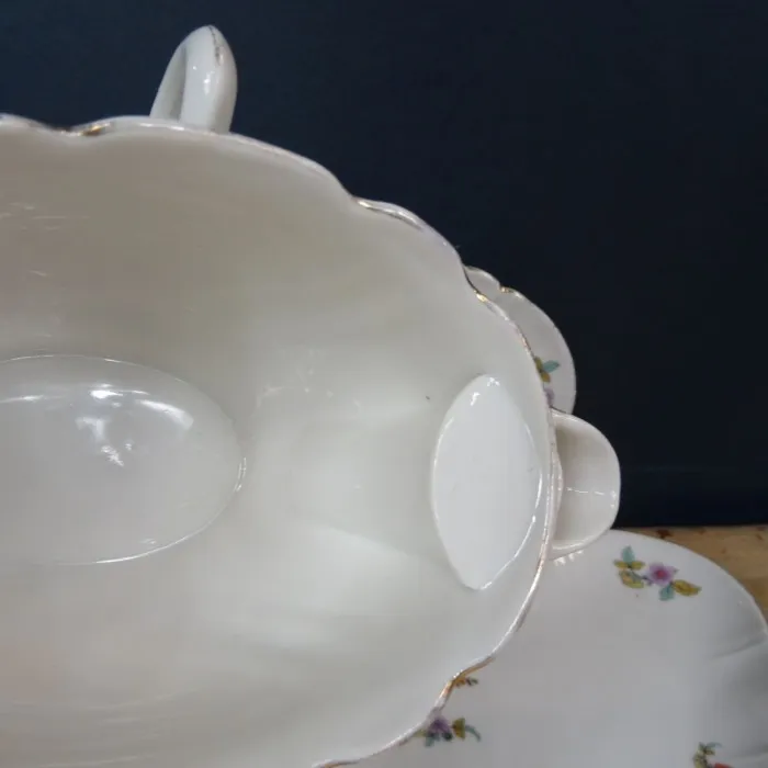 Saucière & 2 raviers porcelaine ancienne à fleurs colorées - Le palais des bricoles