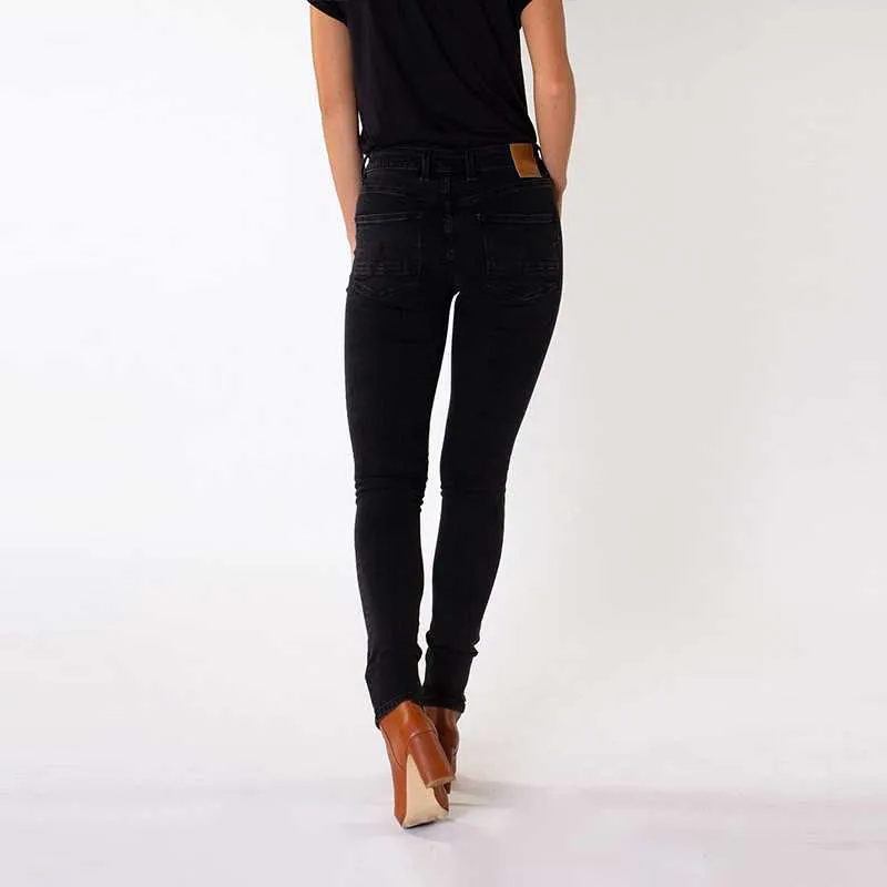 Slim Noir