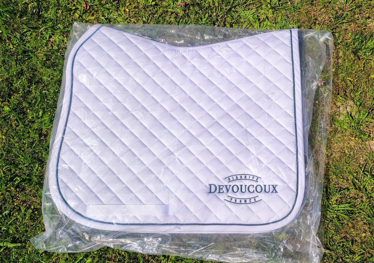 Tapis neuf devoucoux